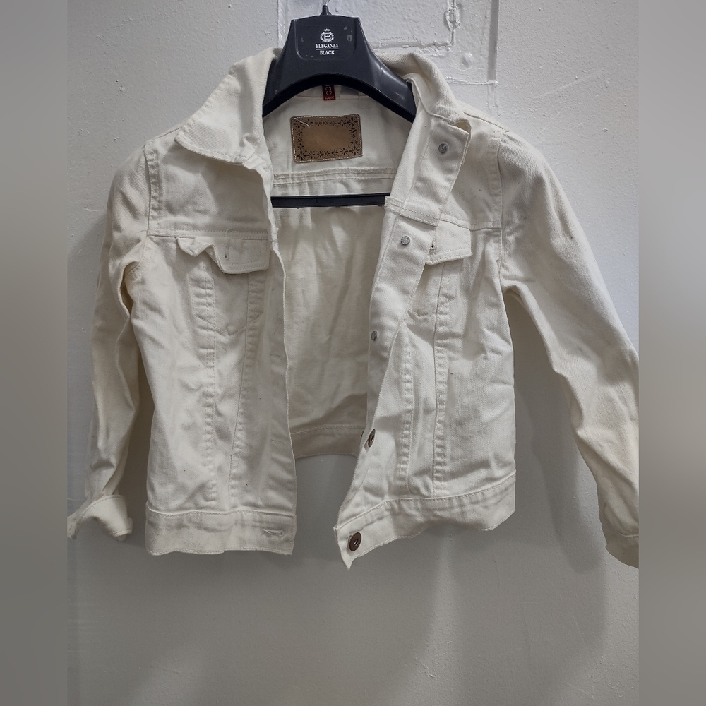 h & m divided size 6 denim jacket cream